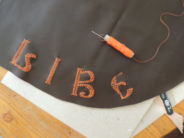 cusut pe piele